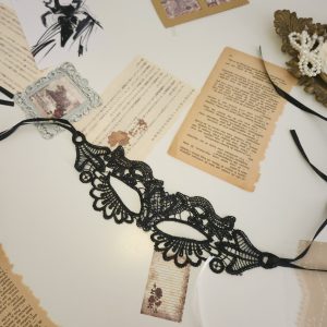 masque leila broderie